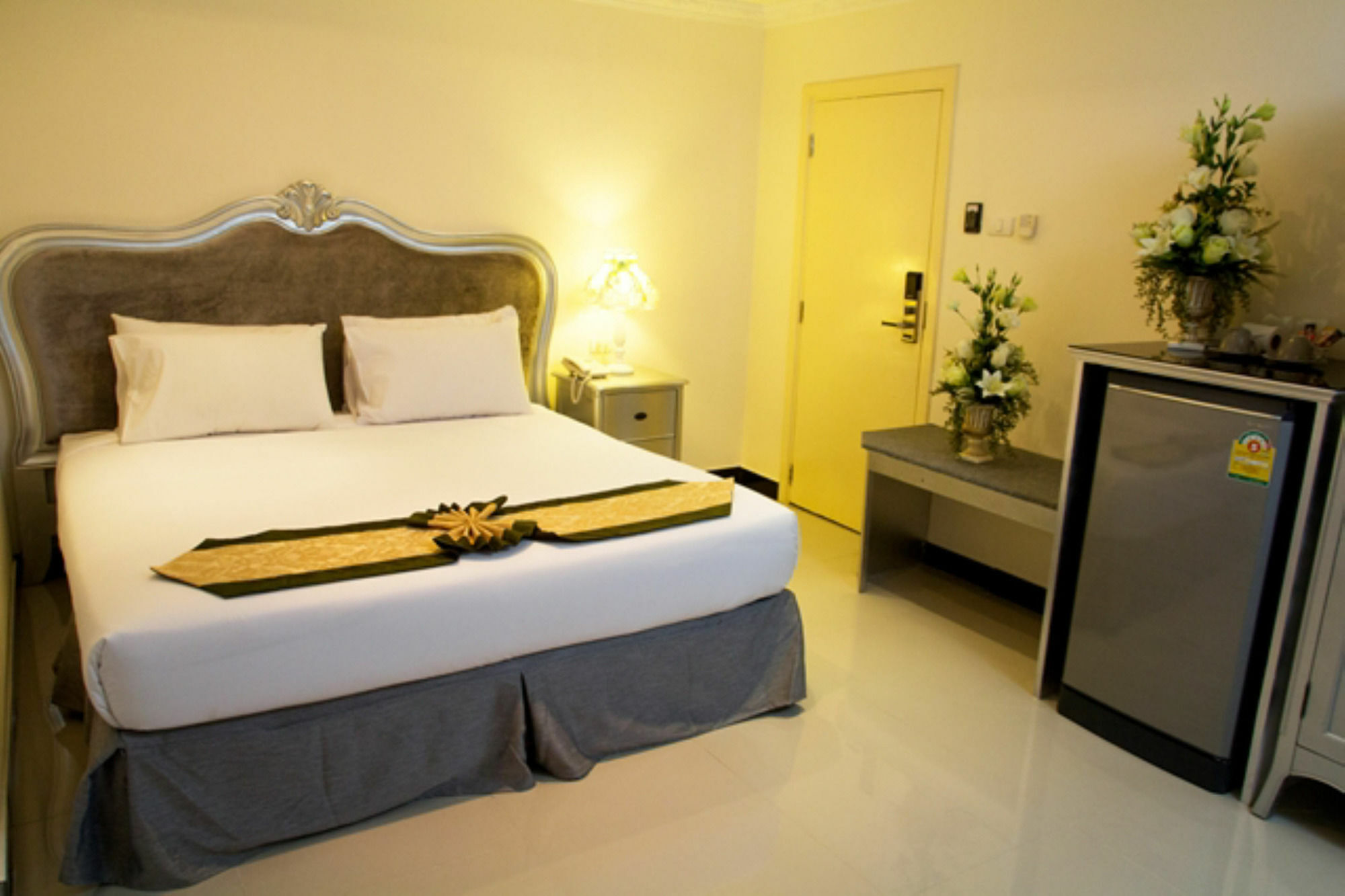 Pattaya International Lodge Экстерьер фото