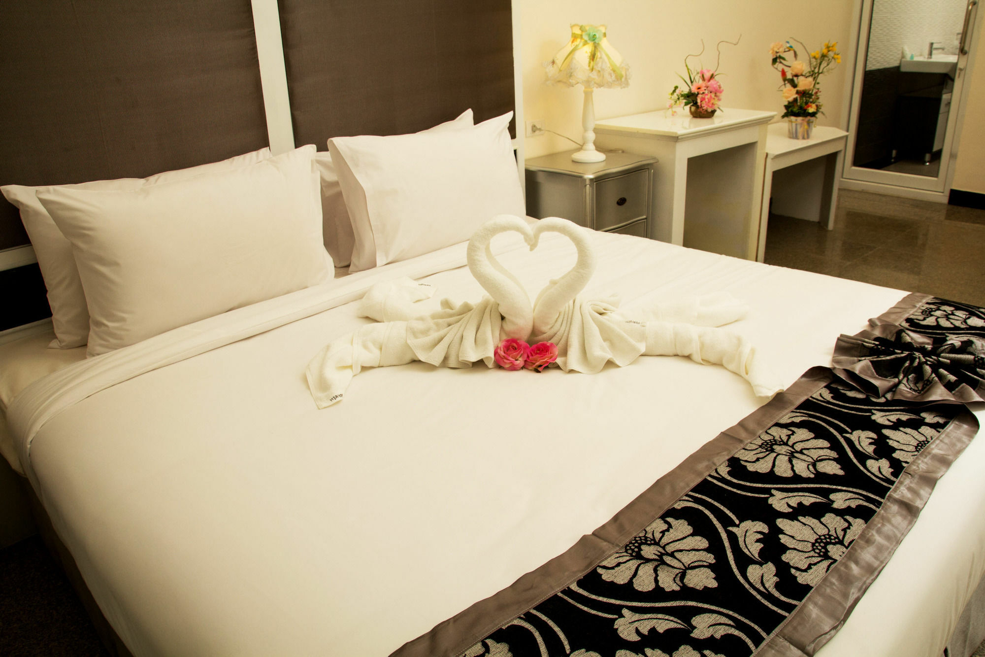 Pattaya International Lodge Экстерьер фото